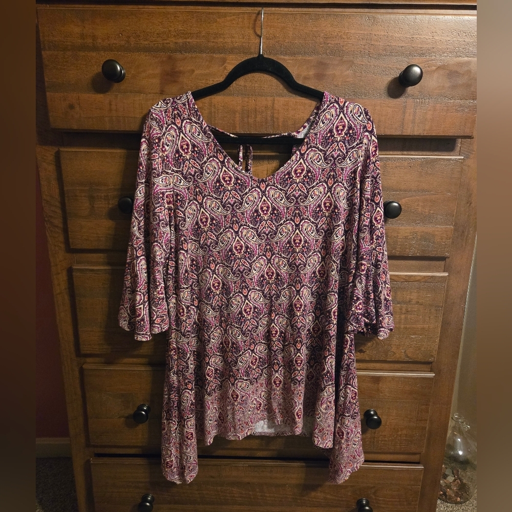 Rose & Olive Purple Paisley Flare-Sleeve Tunic